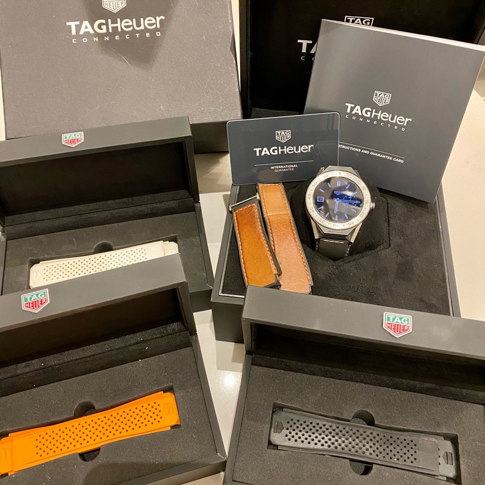 TAG HEUER CONNECTED 45mm MODULAR WATCH SBF8A8014 with 5 Tag Heuer Watch Bands